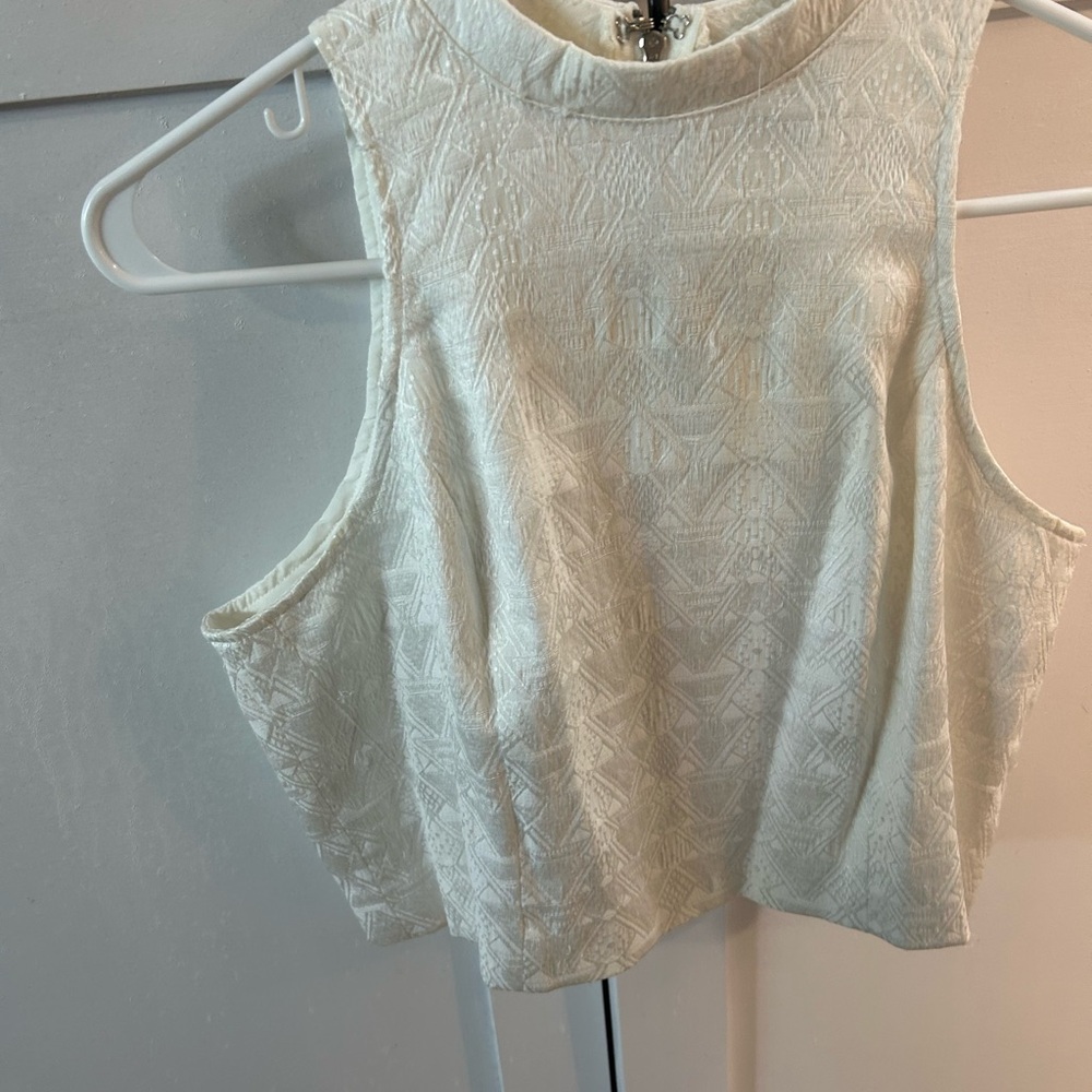 Sabo Skirt Textured White Crop Top
